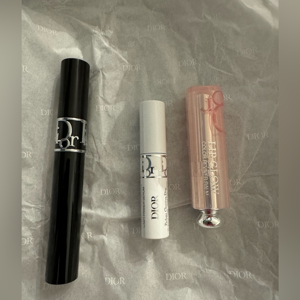 Dior Set Ft Denim Pouch ,Lip Glow ,Diorshow Mascara & Lash Primer Serum . - Picture 4 of 5